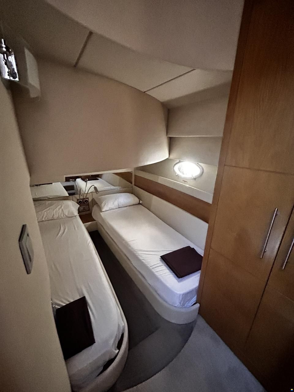 Rodman Muse 44