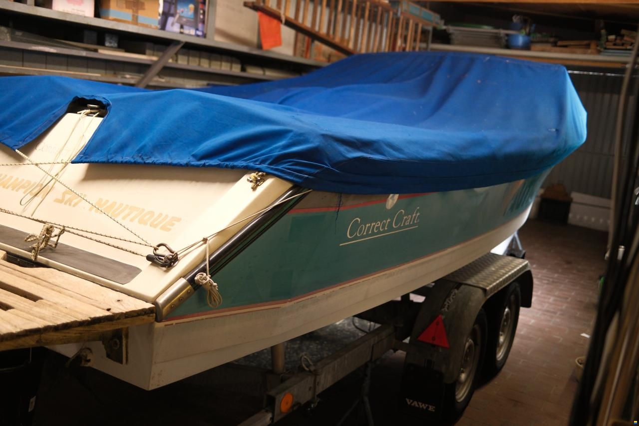 Correct Craft Ski Nautique 90