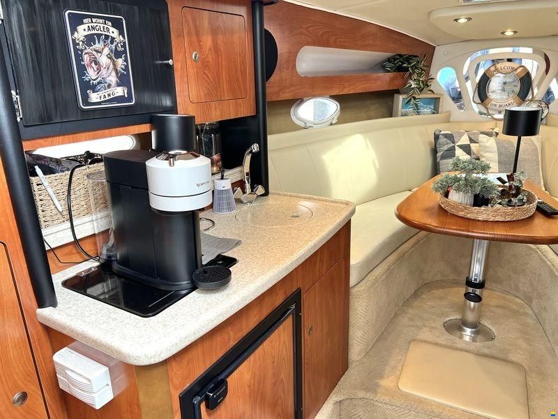 Rinker 280 Express