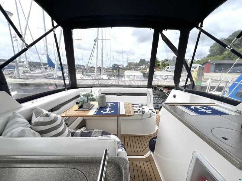 Rinker 280 Express