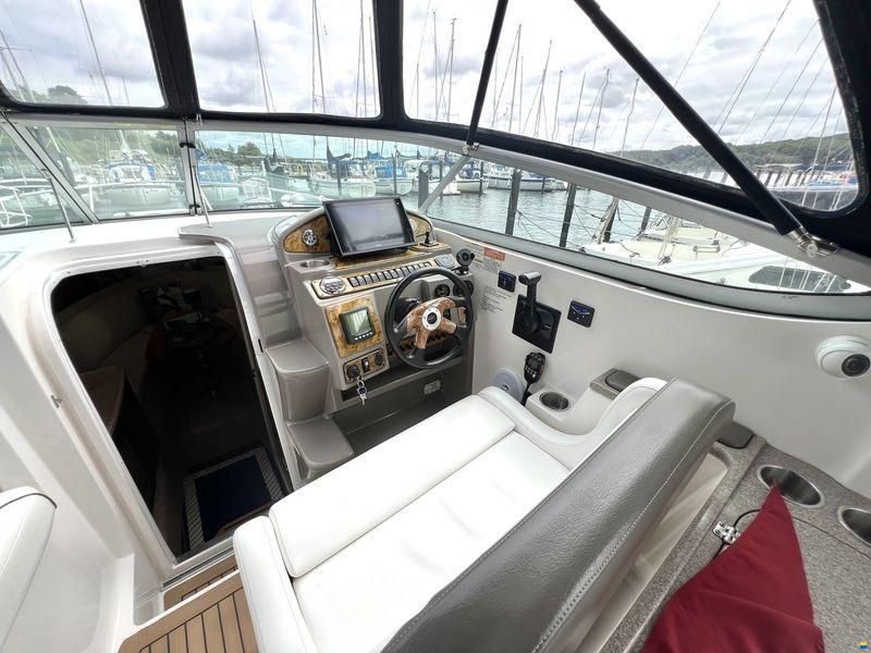 Rinker 280 Express