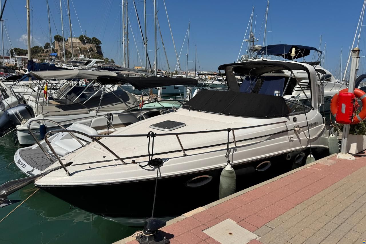 Rinker 260 Express Cruiser