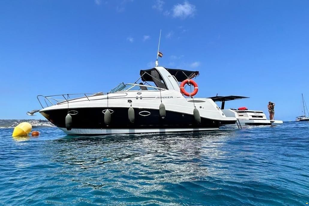 Rinker 260 Express Cruiser