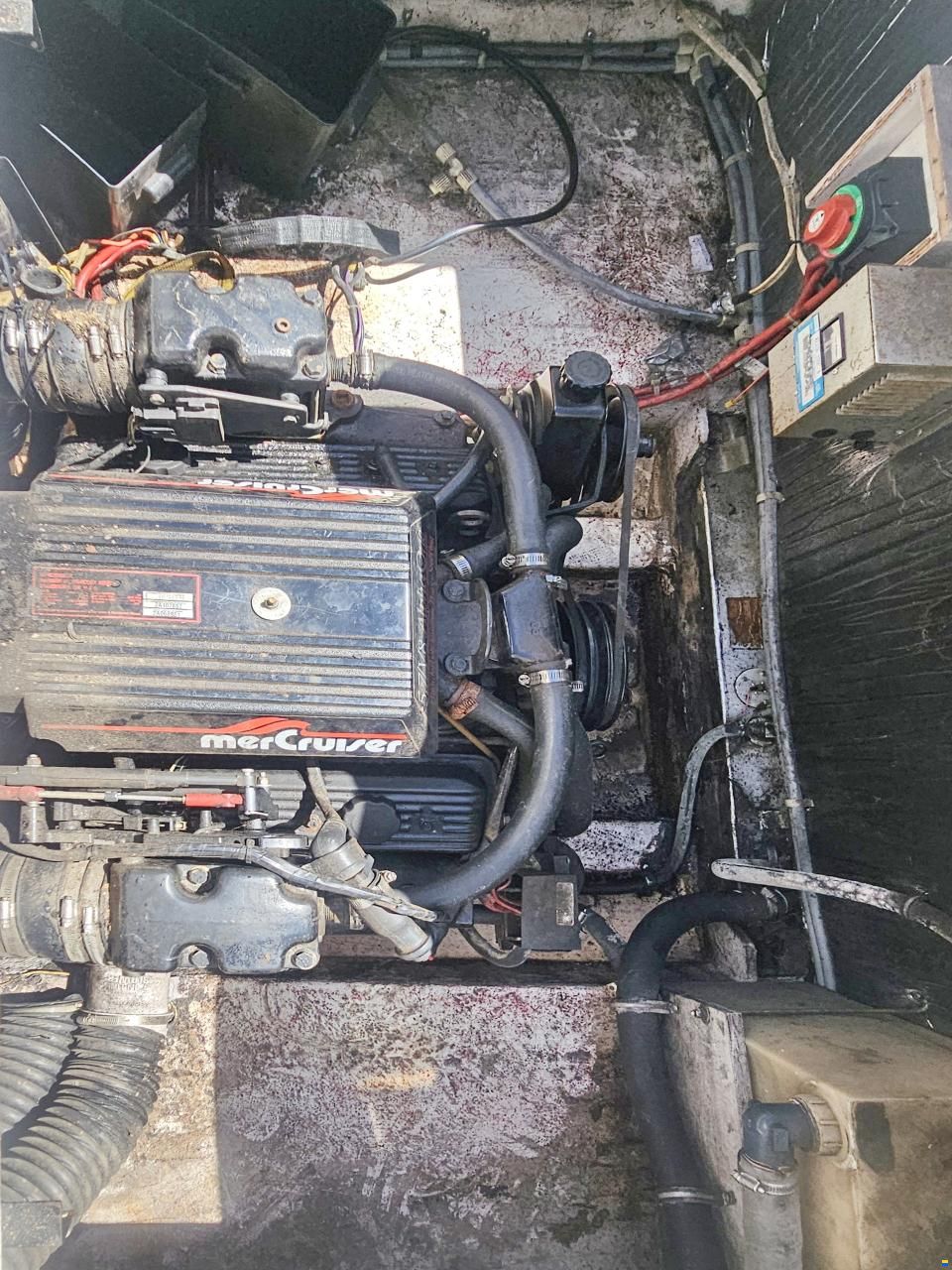 Maxum 2300 SCR