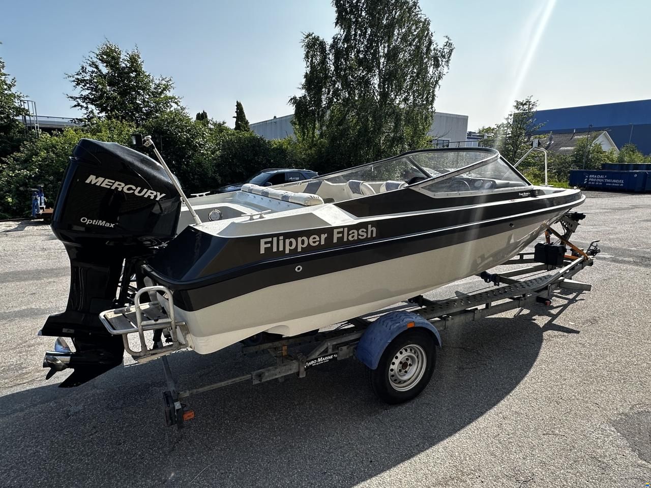 Flipper 600 Flash, Mercury 225 Optimax