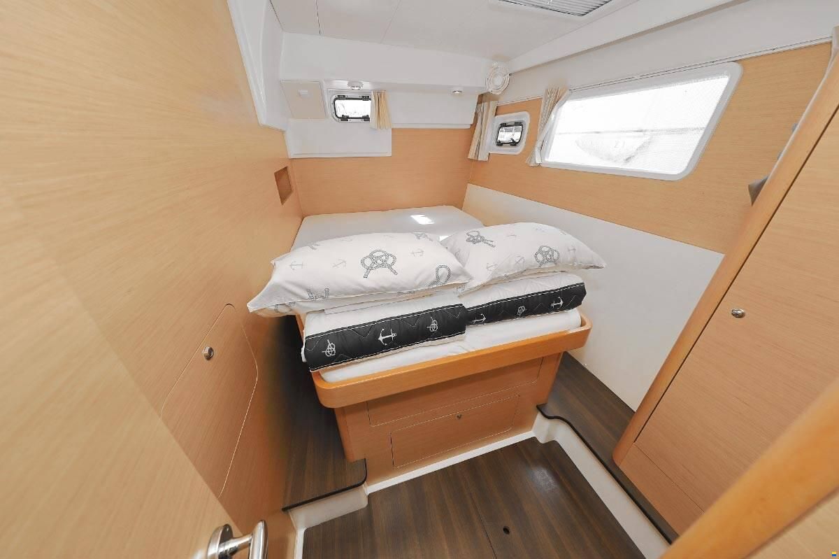 Lagoon 400