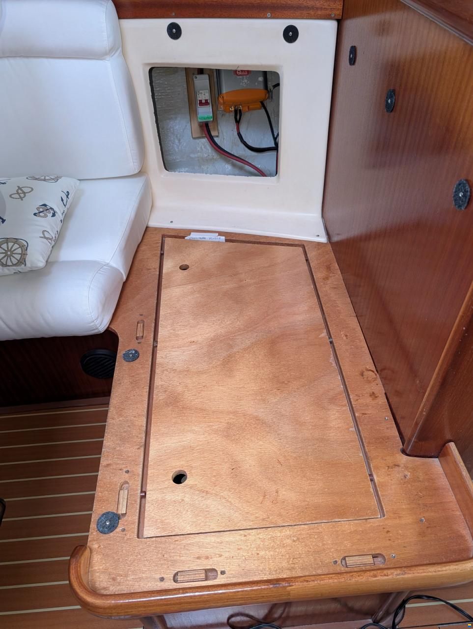 Bavaria 38