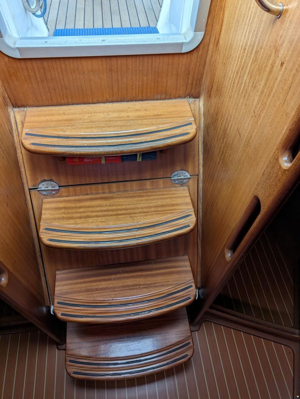Bavaria 38