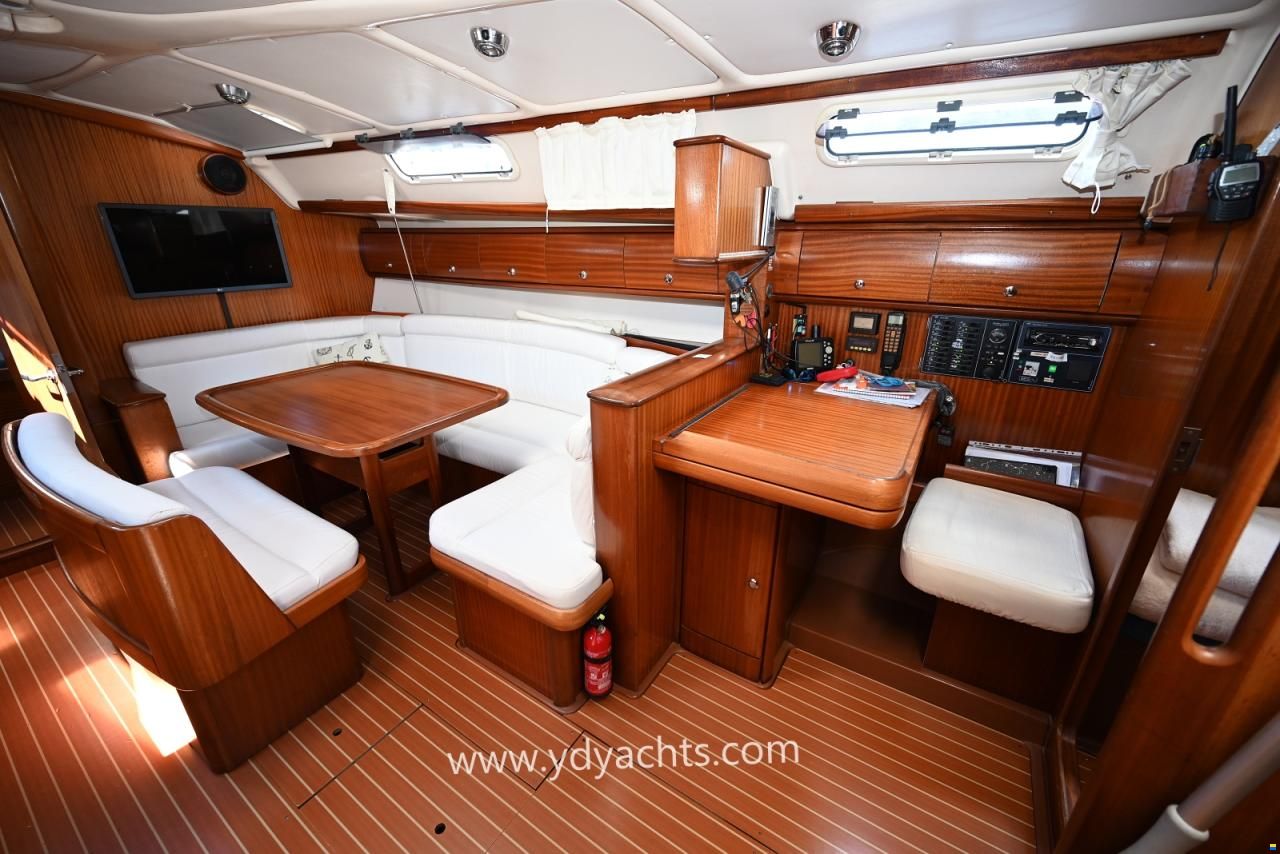Bavaria 38