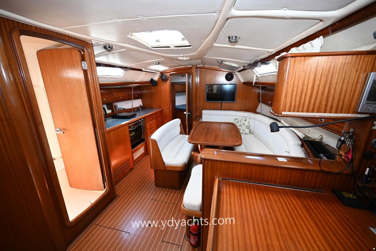 Bavaria 38
