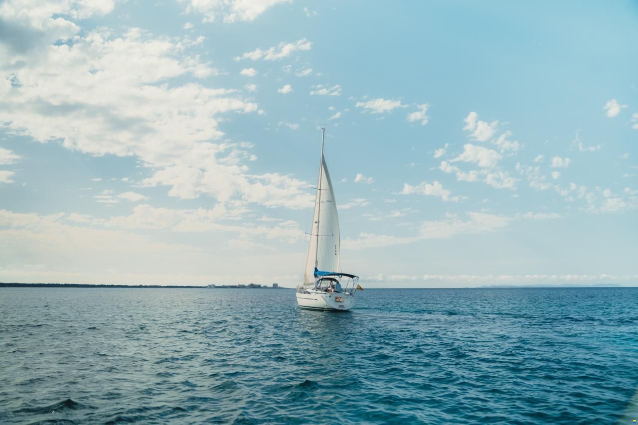 Beaconax Yachtbau GmbH Bavaria 36AC