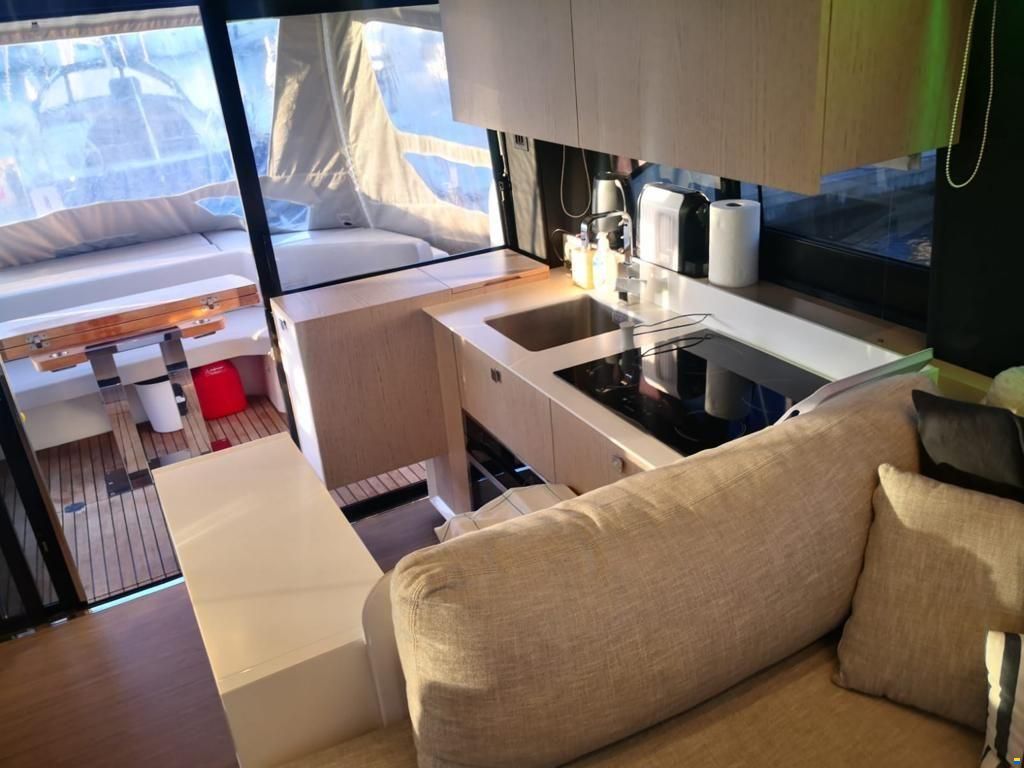 Cranchi 52E