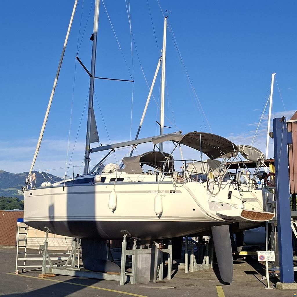 Bavaria CRUISER 34