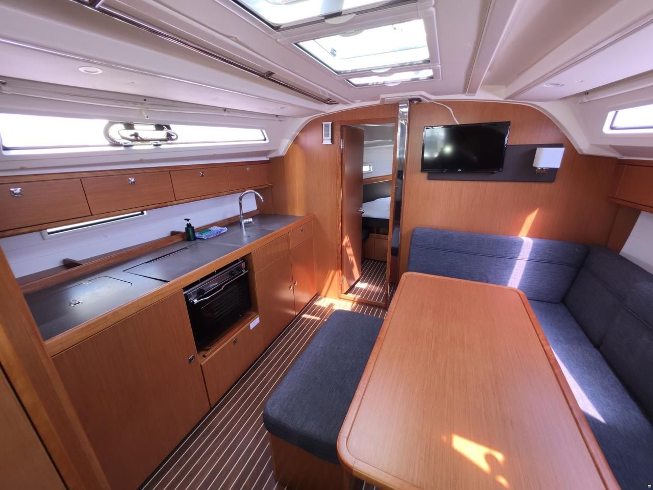 Bavaria CRUISER 41