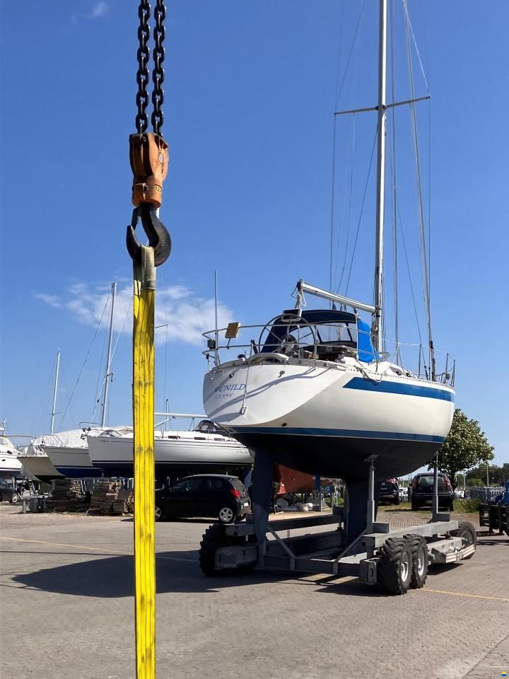 Sweden Yachts 340