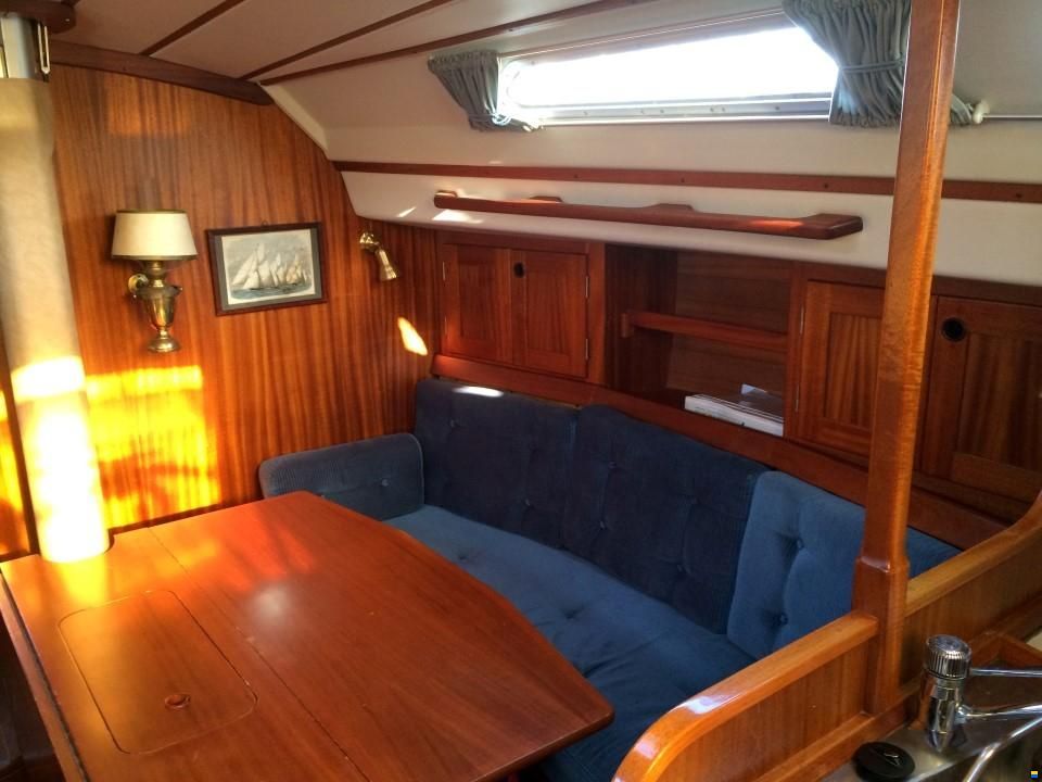 Sweden Yachts 340