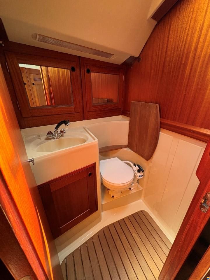Sweden Yachts 340