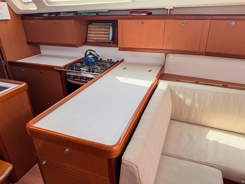 Beneteau Oceanis 46