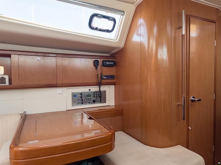 Beneteau Oceanis 46
