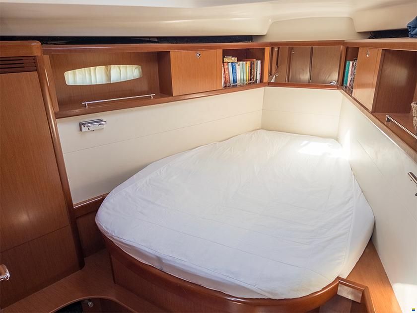 Beneteau Oceanis 46