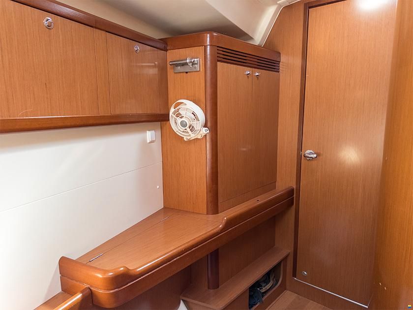 Beneteau Oceanis 46