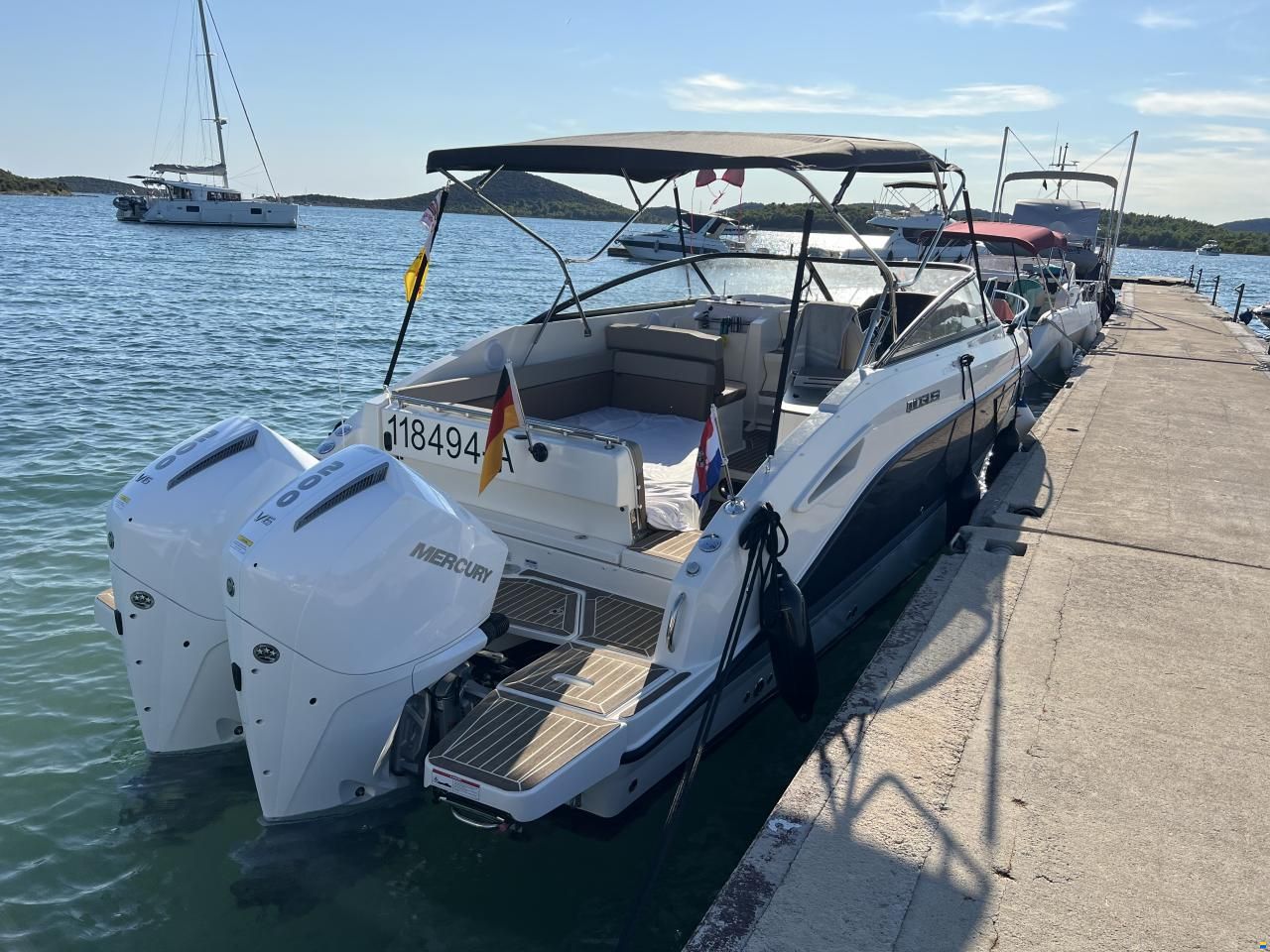 Quicksilver 805 Active Cruiser