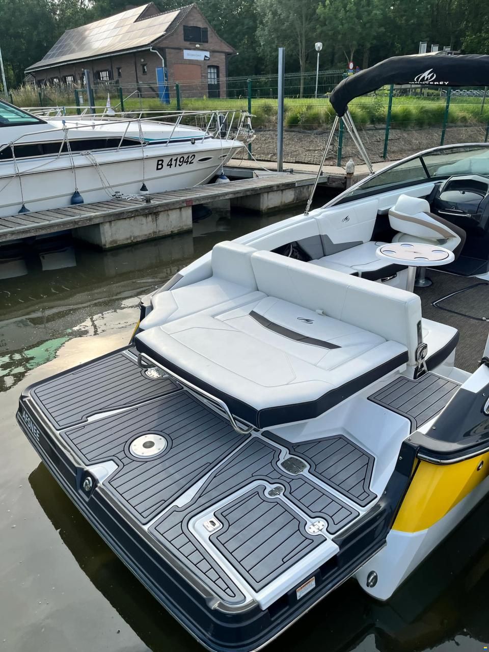 Monterey 278 ssc