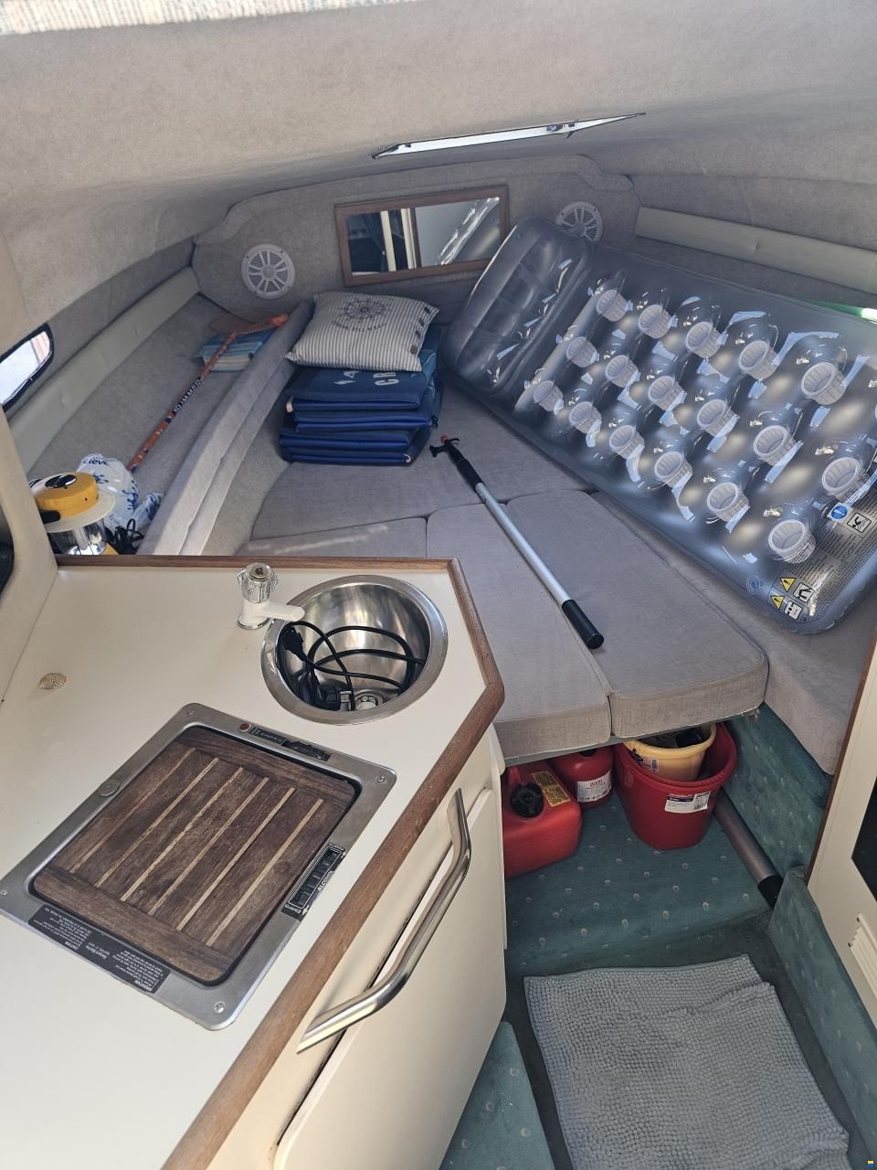 Sea Ray 230DA