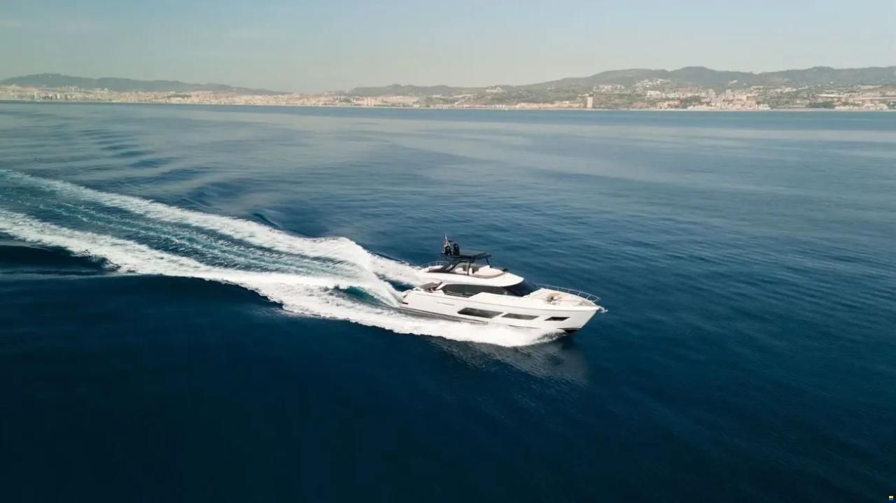 Ferretti 720