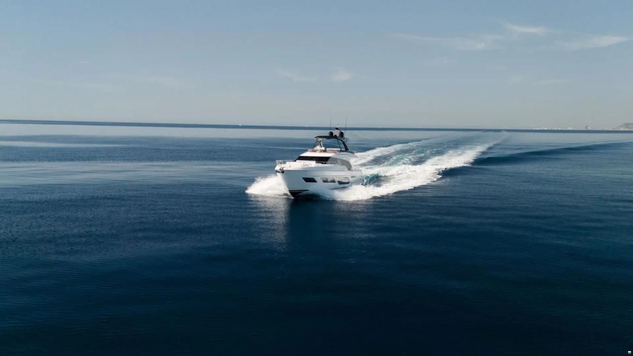 Ferretti 720