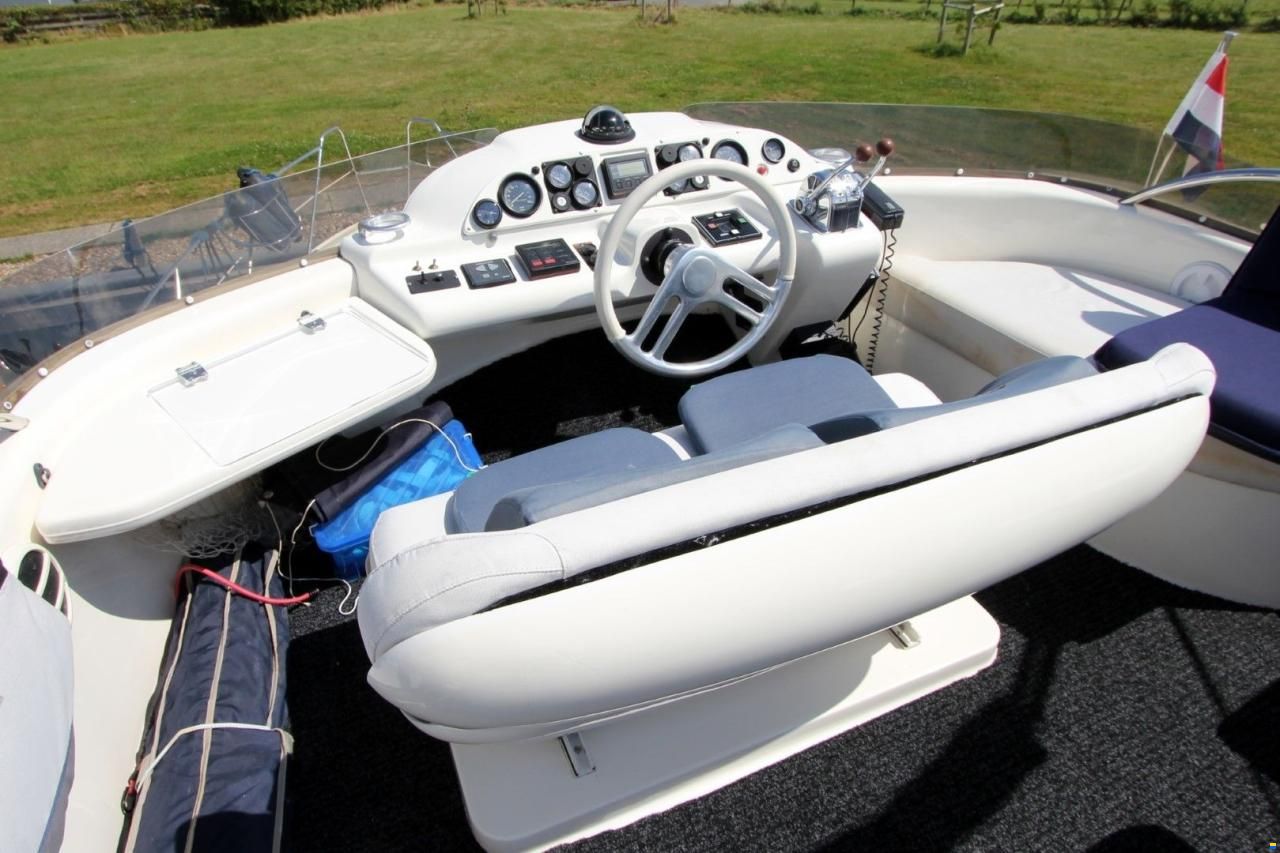 Sealine 350 Flybridge