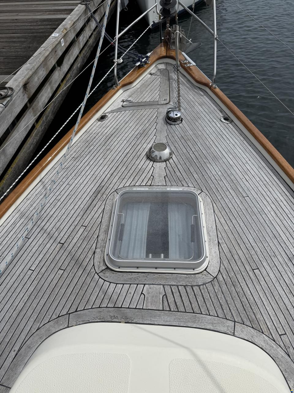 Hallberg-Rassy 352