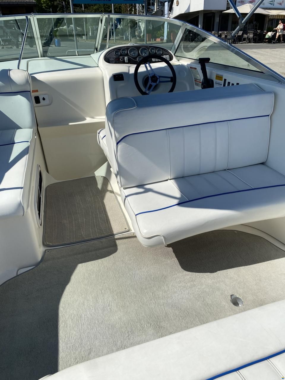 Sea Ray 240 DA