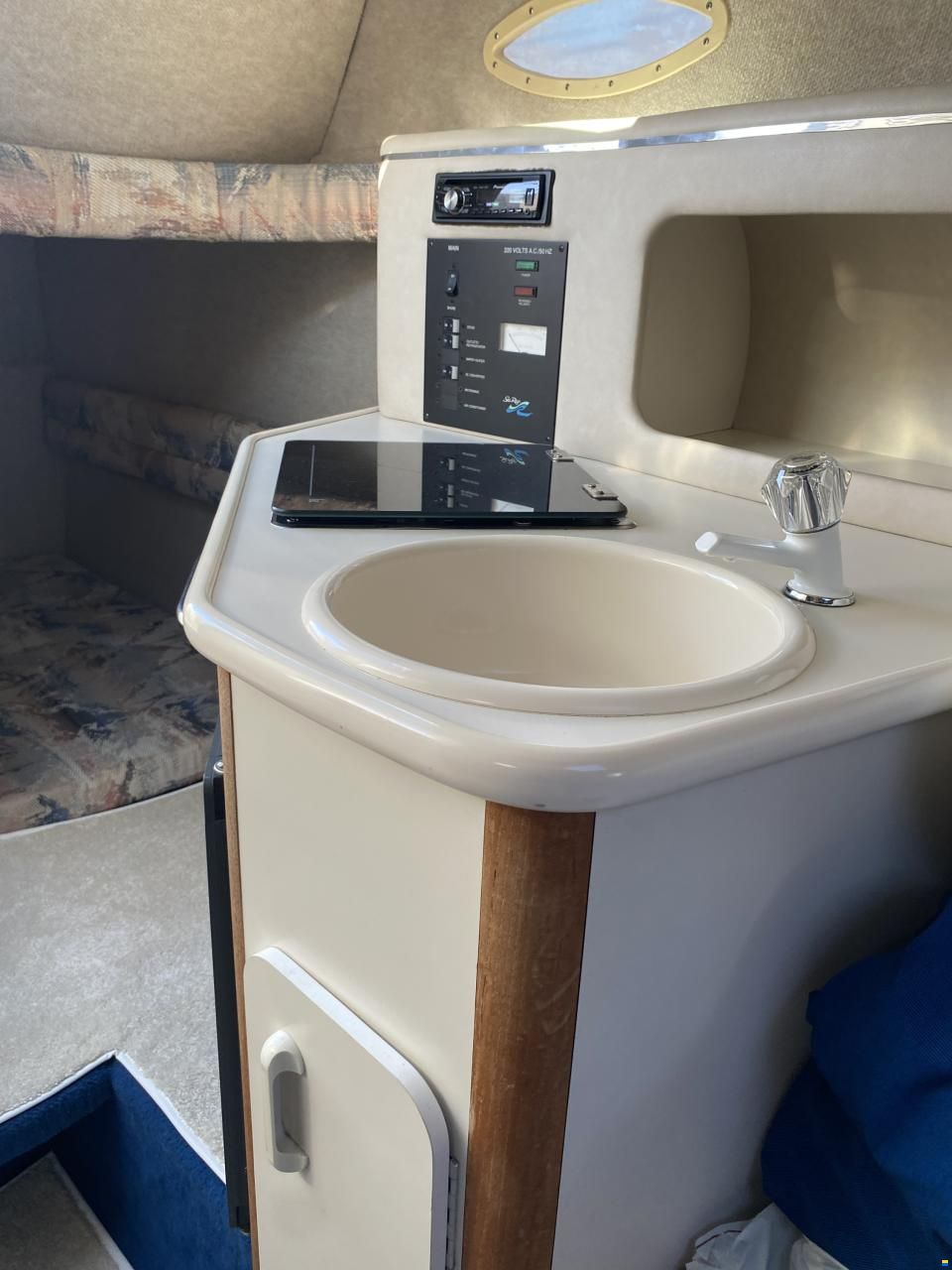 Sea Ray 240 DA
