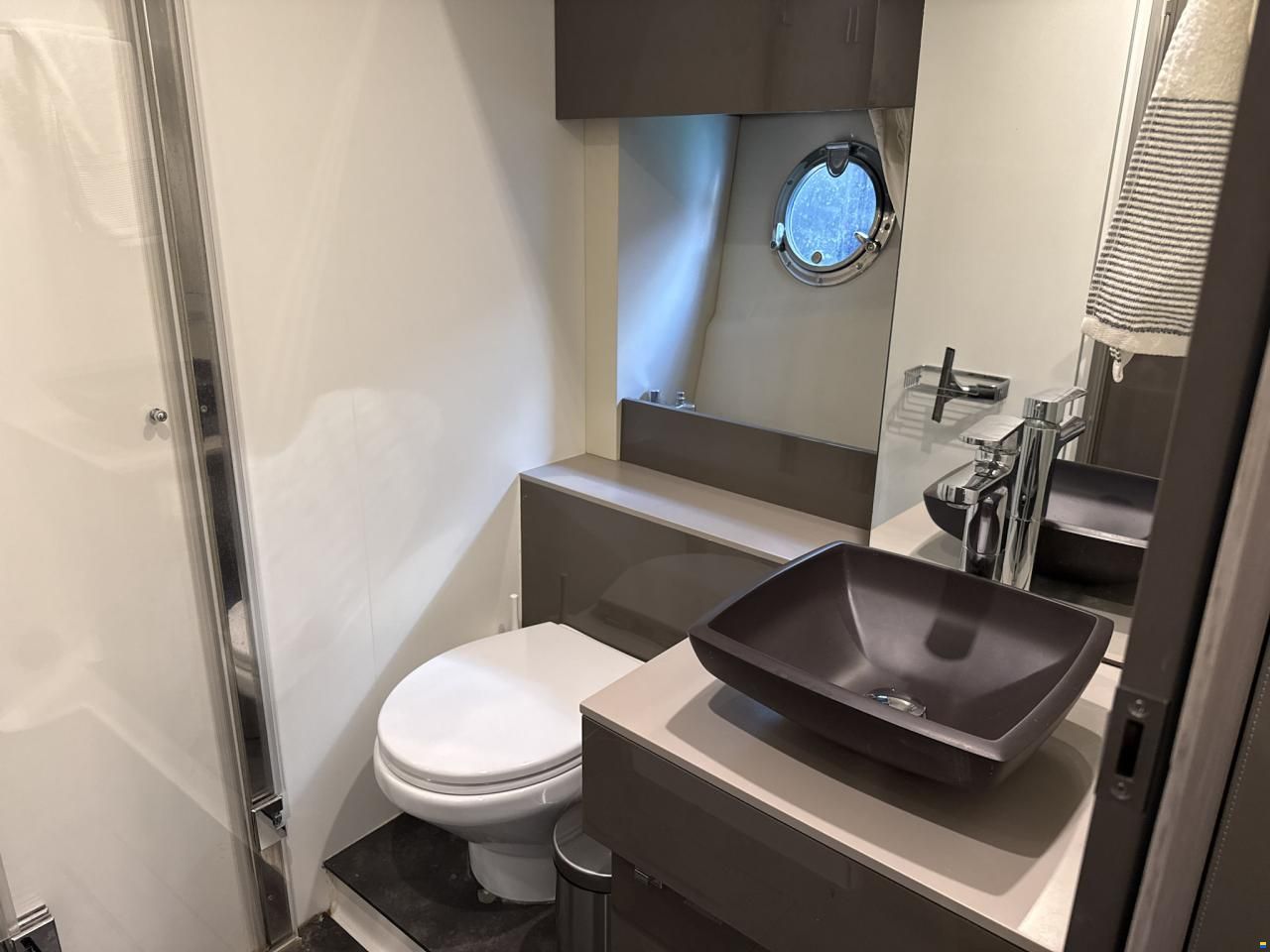 Cranchi M44 HT