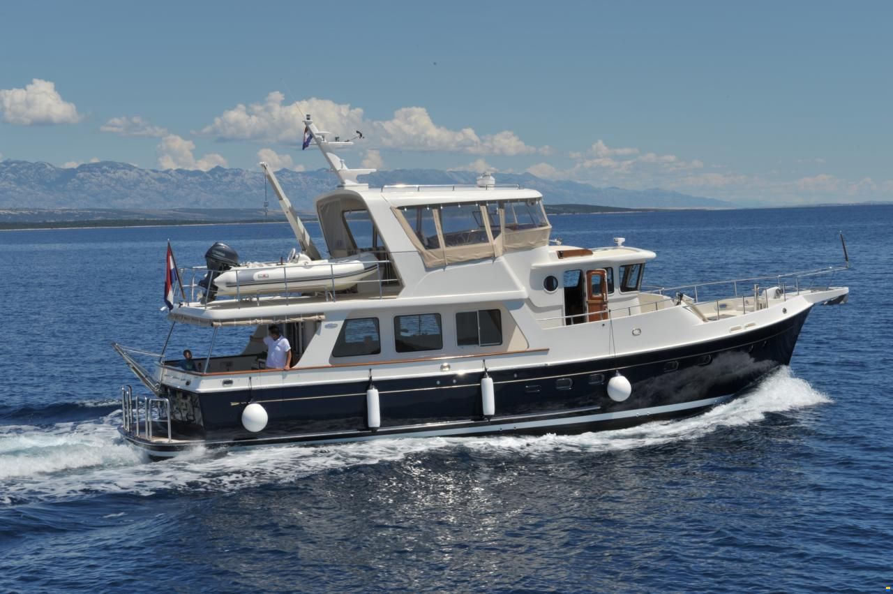 Selene 53