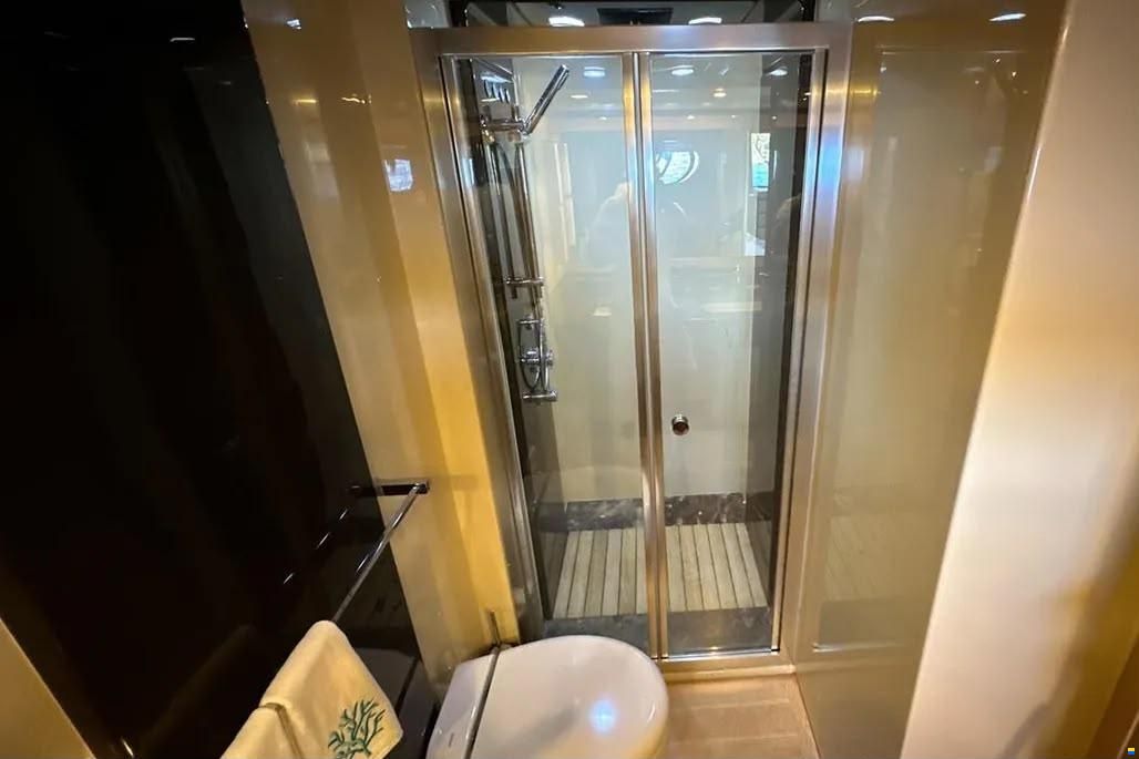Azimut 70