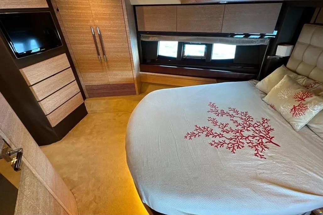 Azimut 70