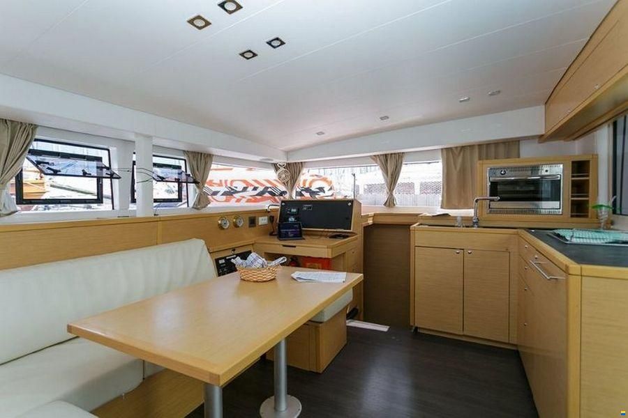 Lagoon 400 S2