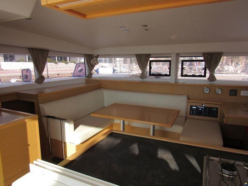 Lagoon 400 S2