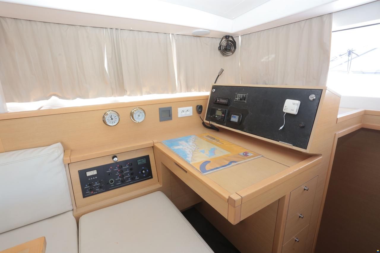 Lagoon 400 S2