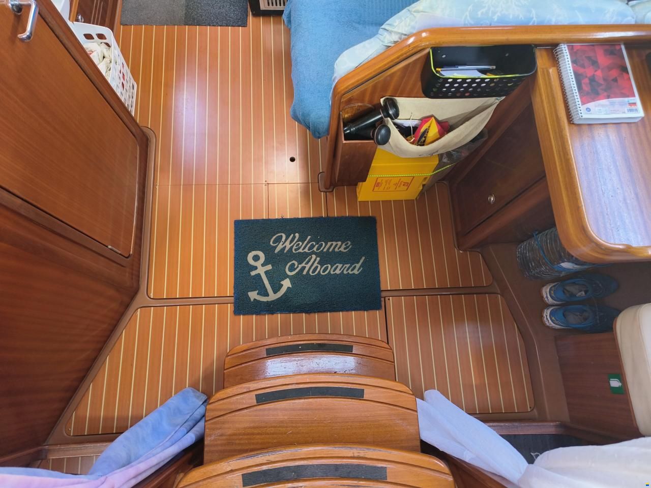 Bavaria 37