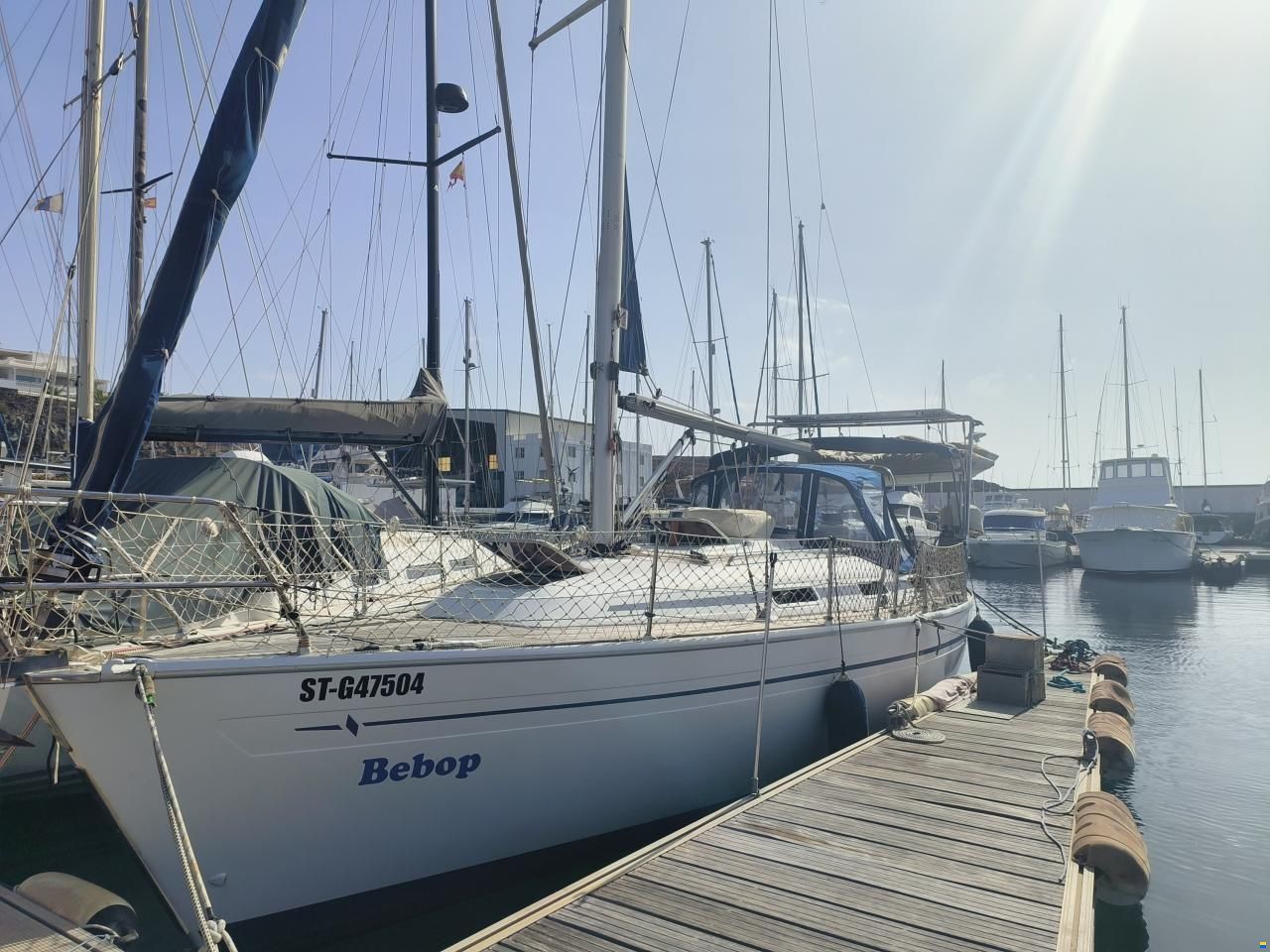 Bavaria 37