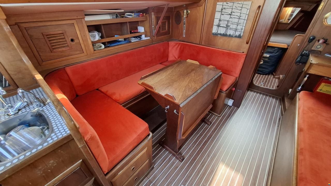 Olympic Carter 37