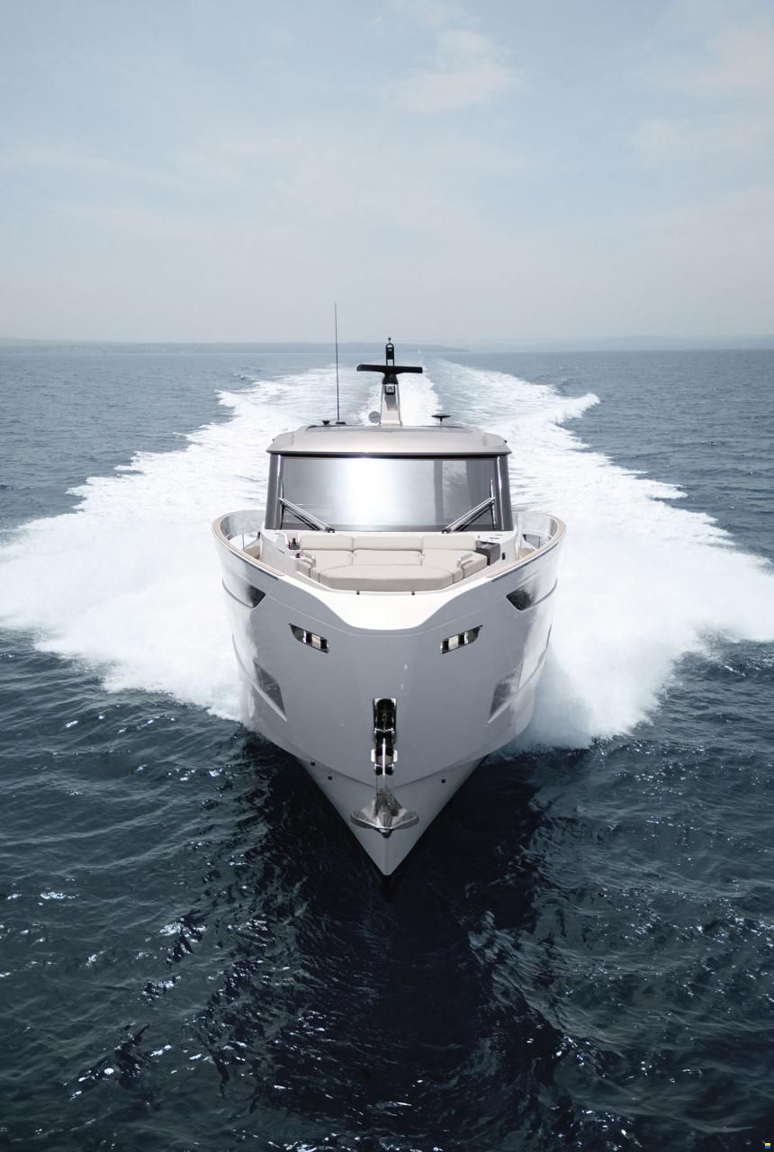 Azimut Seadeck 6