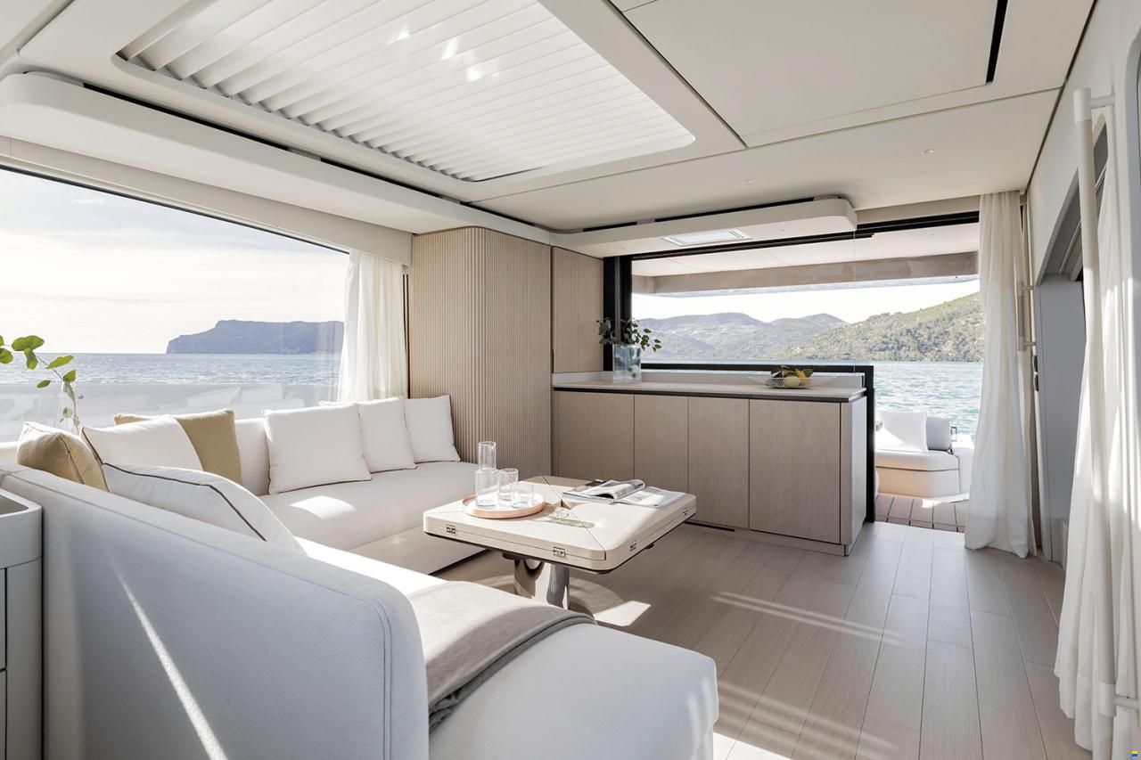 Azimut Seadeck 6