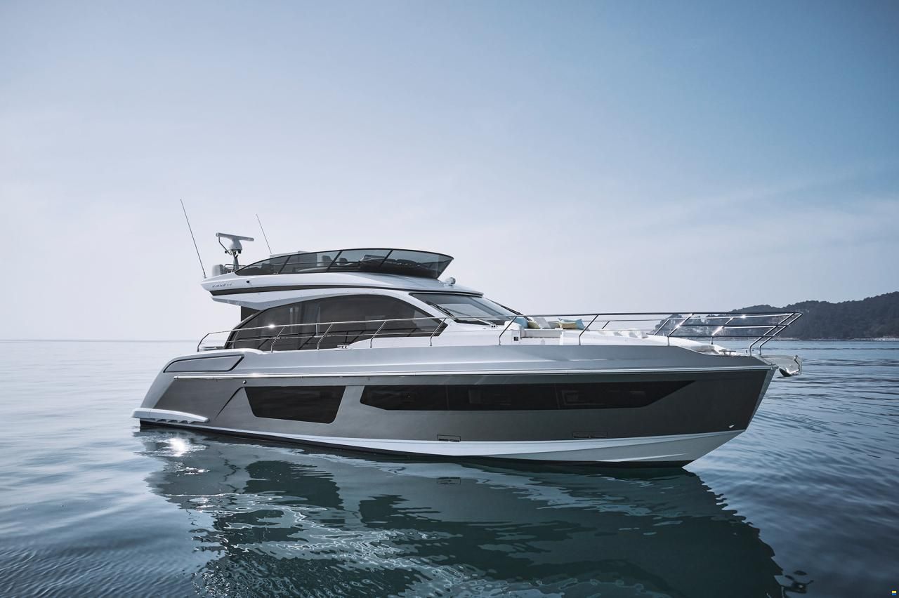 Azimut Fly 53