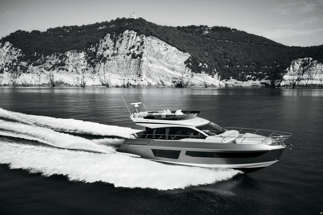 Azimut Fly 53