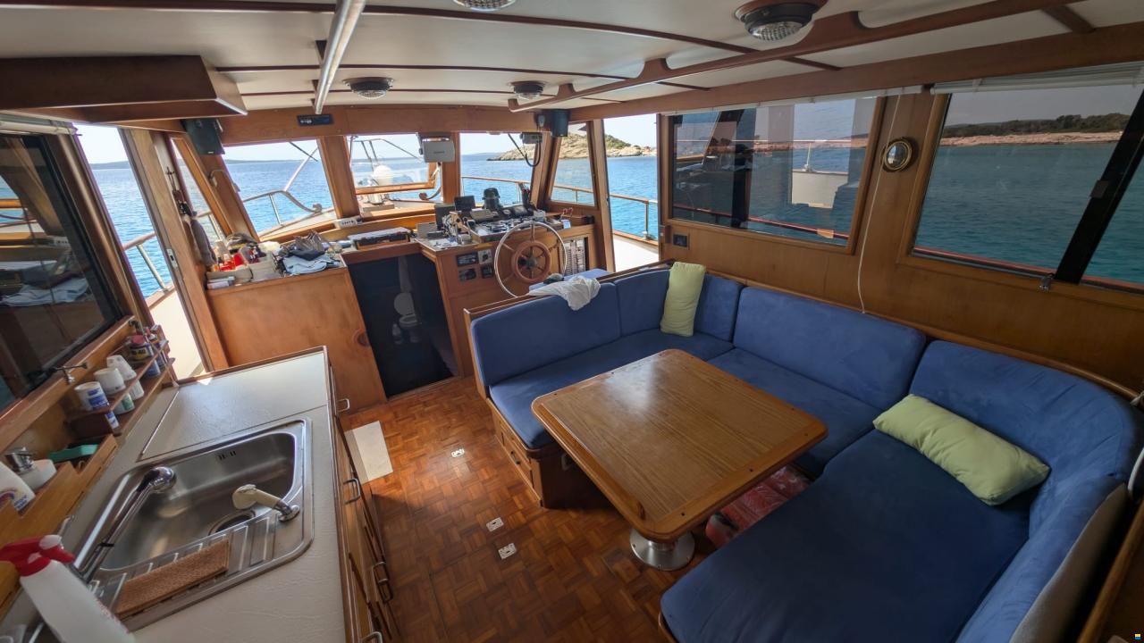 Edership Trawler 39