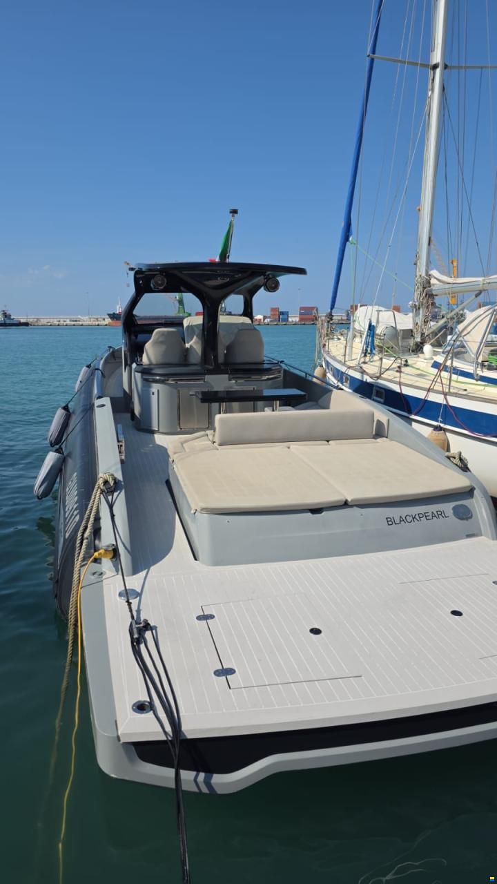 SACS Rebel 40